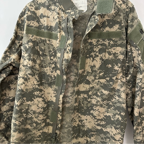 Army Combat Uniform Coat, Digital Camo Men's Regular Small - Picture 4 of 14